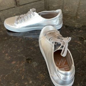Dolce Vita silver cute sneaker